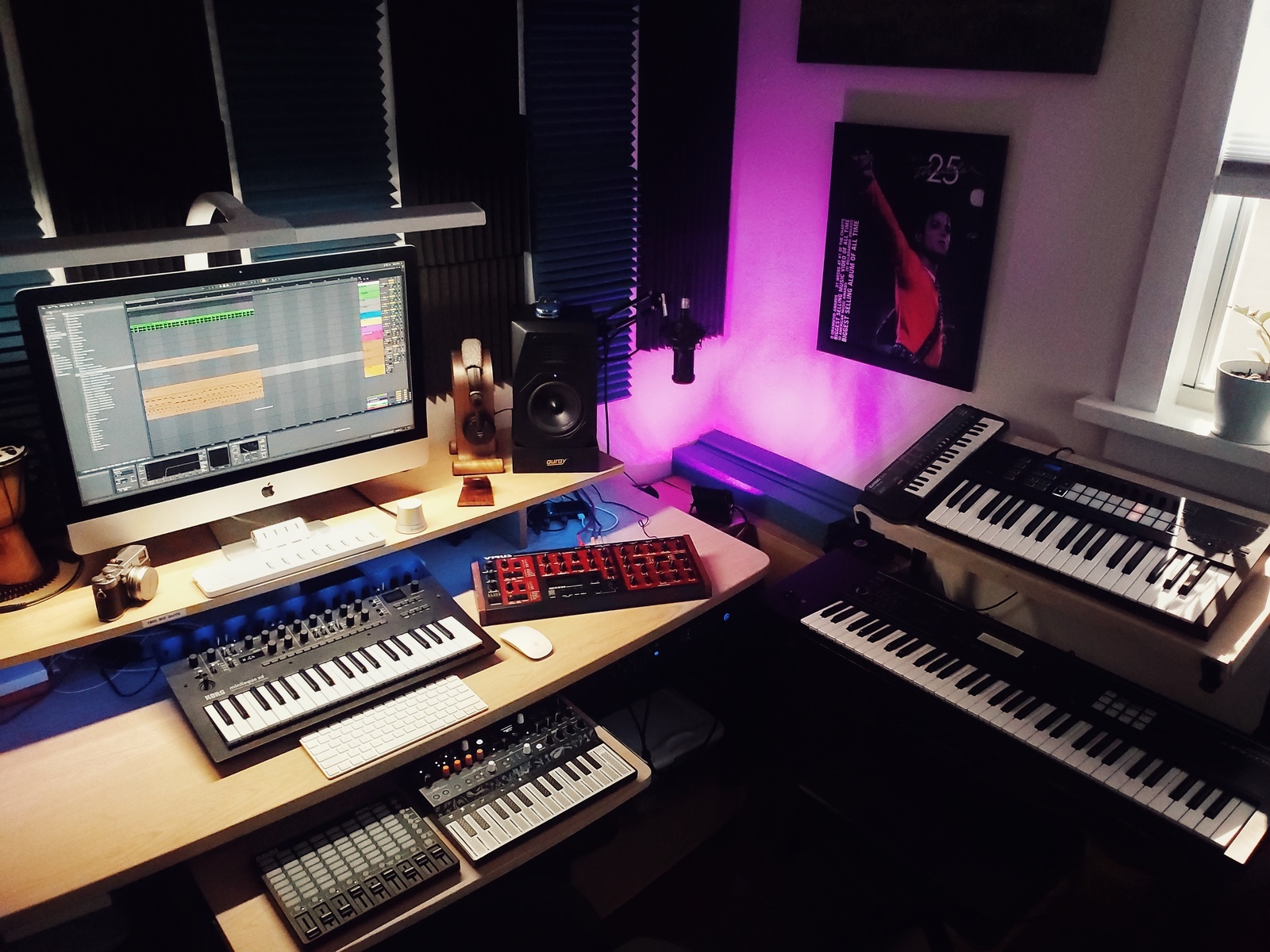 Electronic Studio Setup by feelda303 featuring Access Virus A, Korg nanoKONTROL2, and Roland JUNO-DS 61 Synthesizer and 3 more pieces of gear