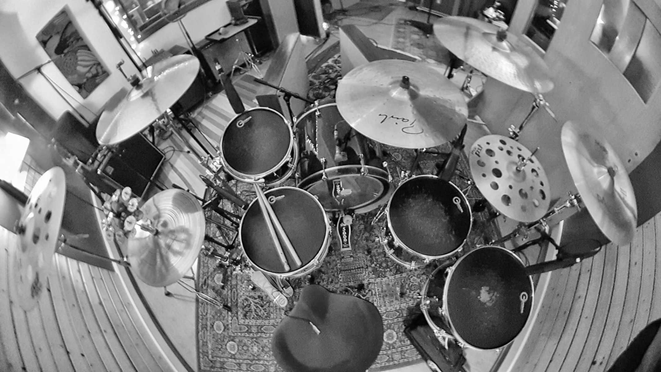 Metal Drum Kit by rui_berton featuring Paiste 14" Signature Series Sound Edge Hi Hat Cymbals, GMS Drum Kits, and Vater American Hickory 5B Wood Tip and 6 more pieces of gear