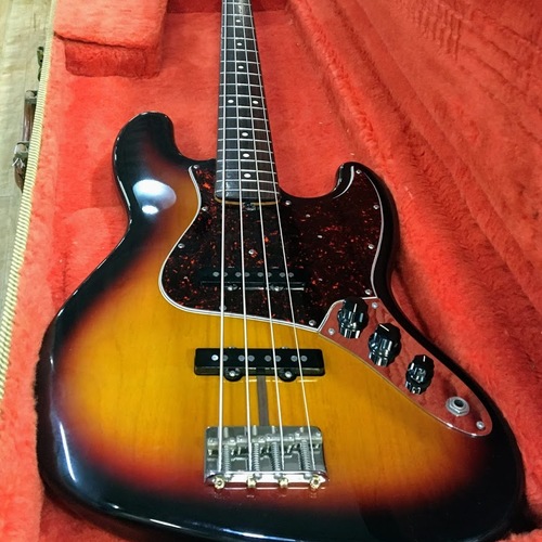 Fender American Vintage '62 Jazz Bass - Artists Using It | Equipboard