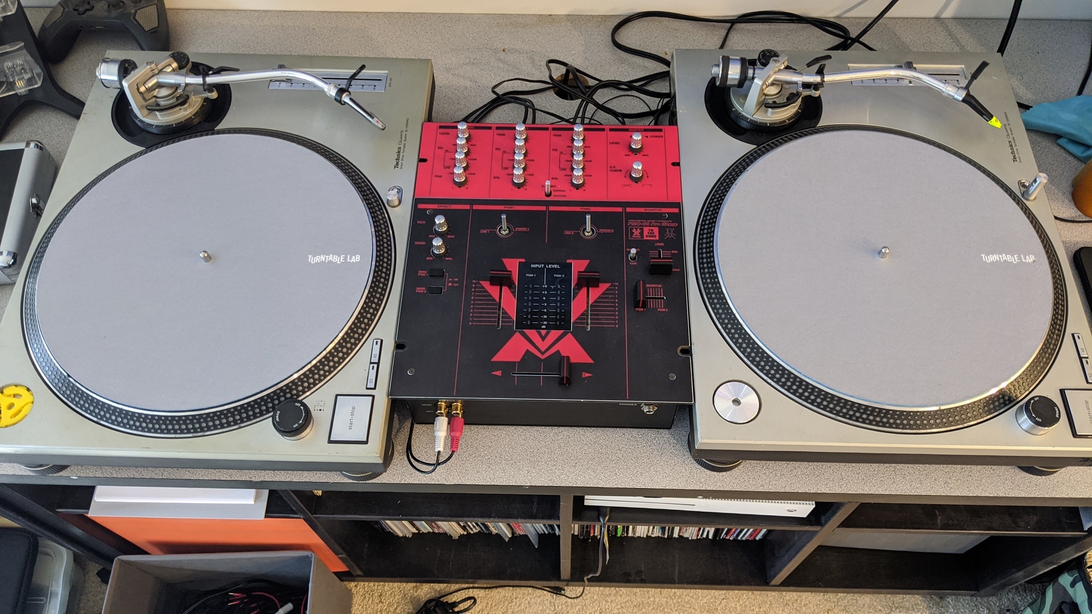 Hip Hop DJ Setup by dj_k9 featuring Technics SL-1200MK2 Turntable and Vestax PMC-05 Pro III