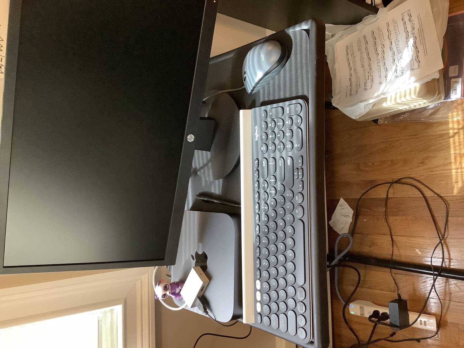Hip Hop Music Gear Setup by alysian9 featuring Logitech M100 Optical Mouse, HP Monitor 25es, and Logitech K780 Multi-Device Wireless Keyboard and 1 more piece of gear