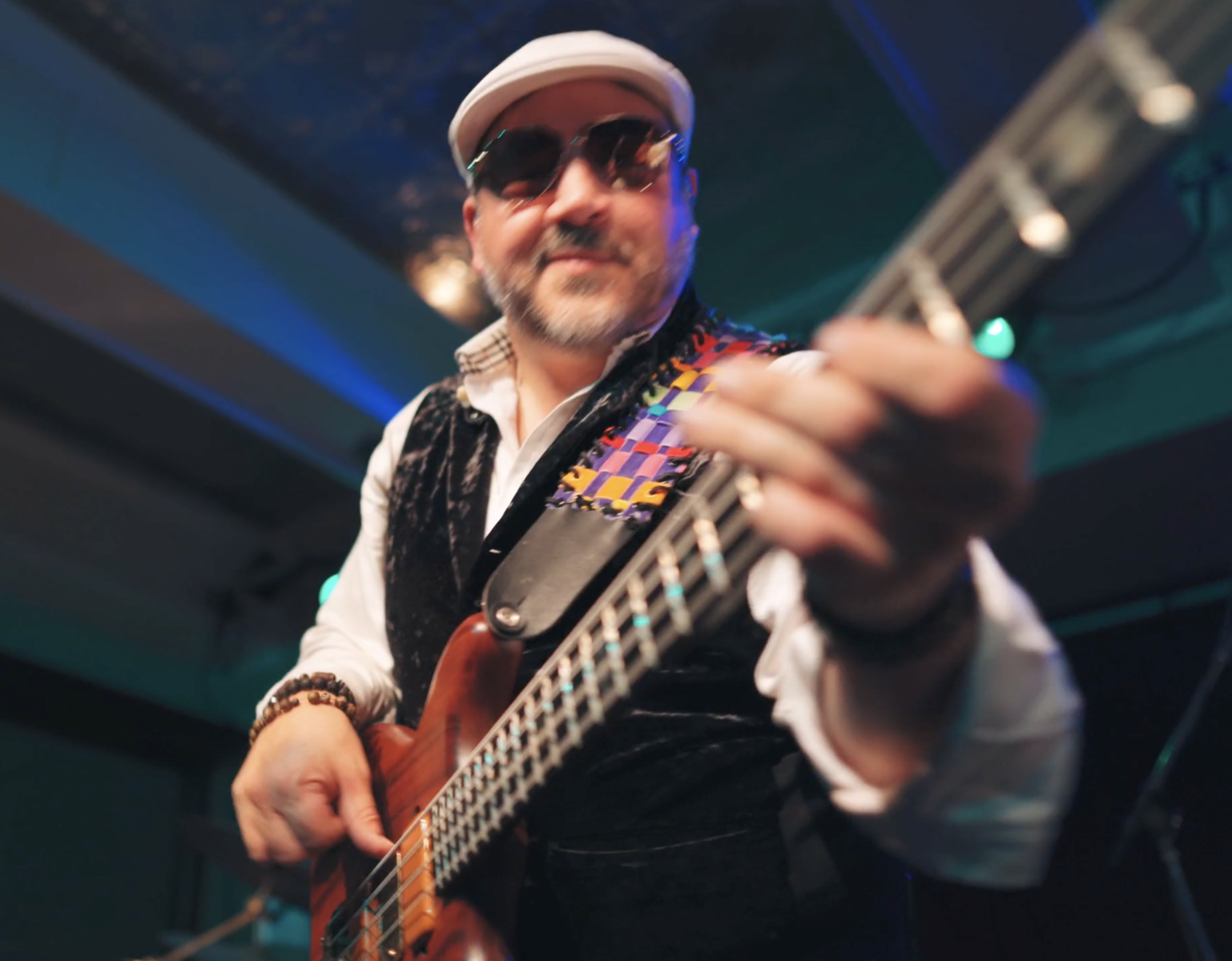 Live Rig by paujones64 featuring Alembic Series I Bass