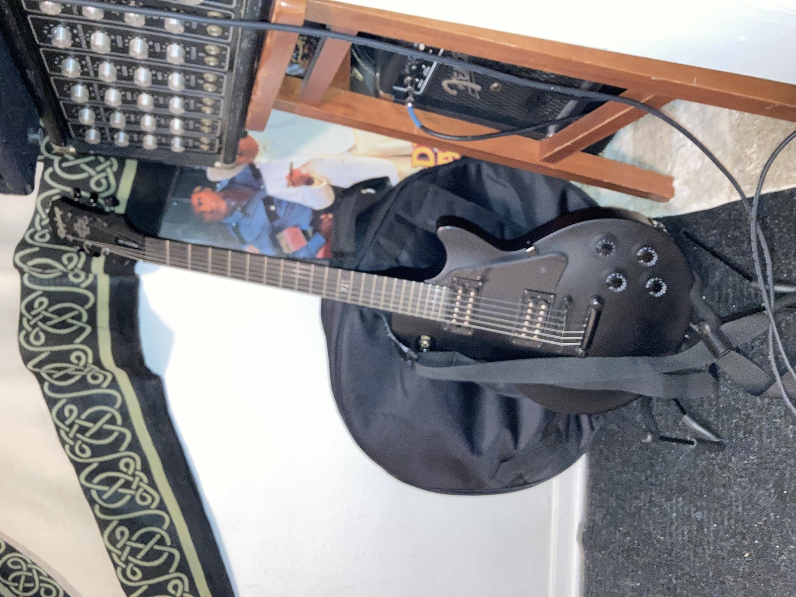 Music Gear Setup by bubba_gump featuring Epiphone LP Black Beauty