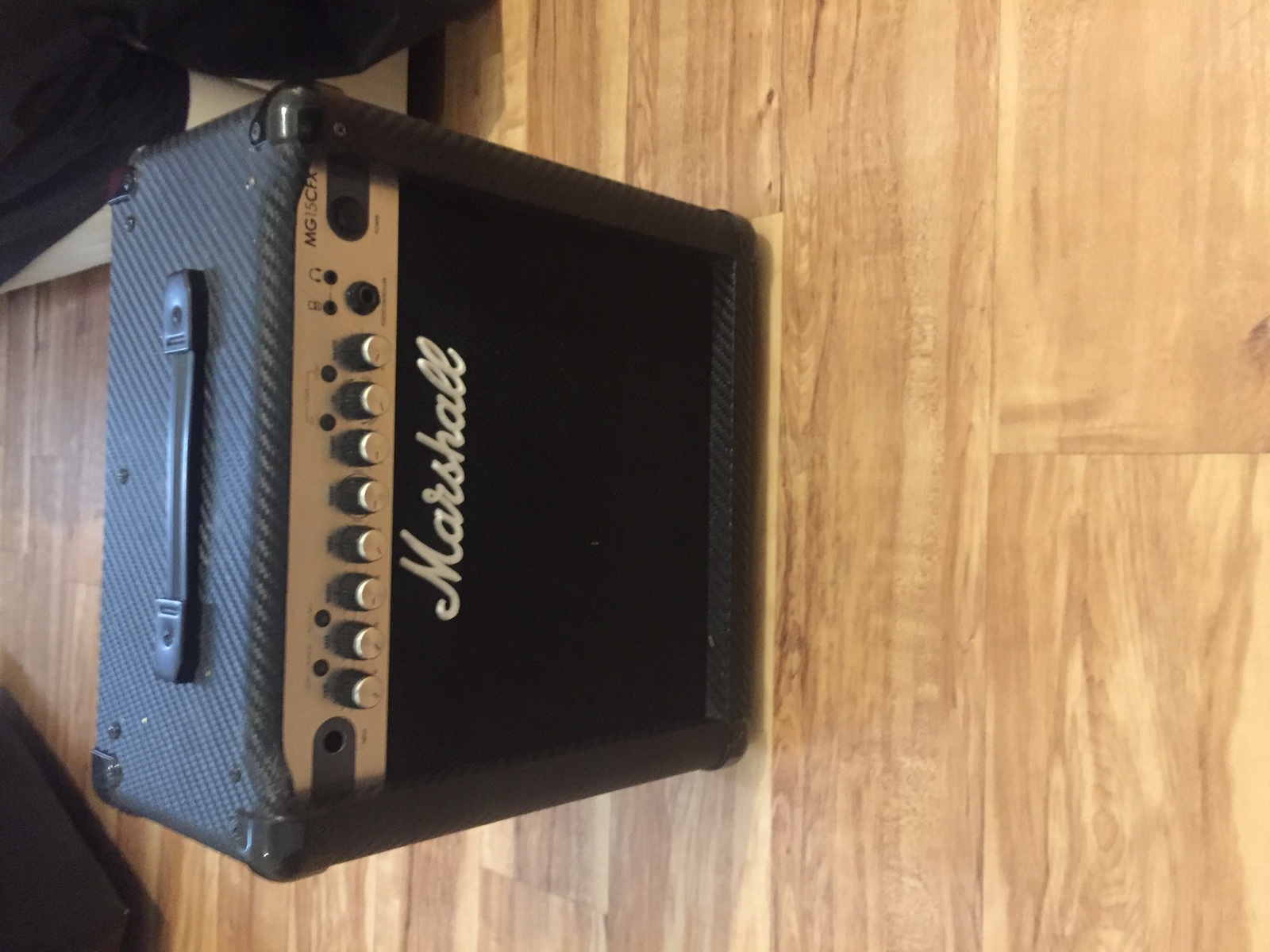 Amp Rig by davey_peterson featuring Marshall MG15CFX
