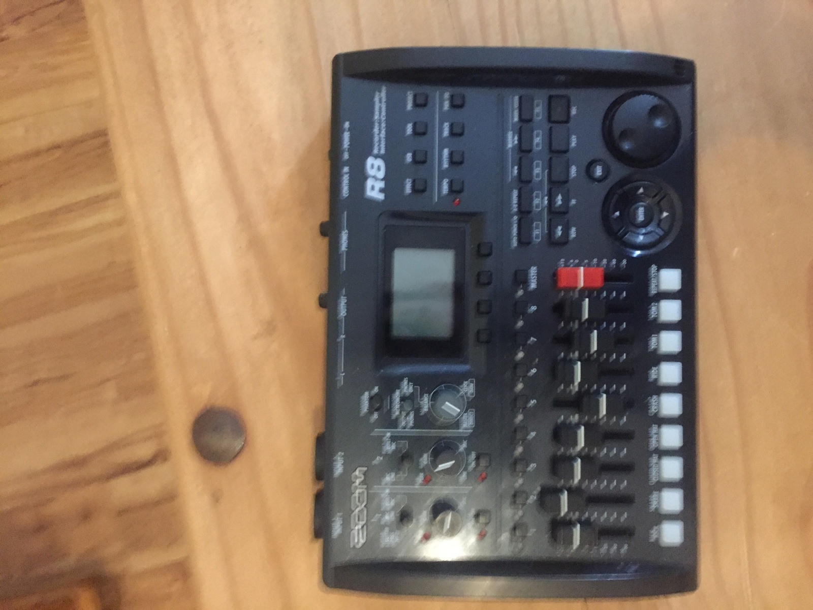 Studio Setup by davey_peterson featuring Zoom R8