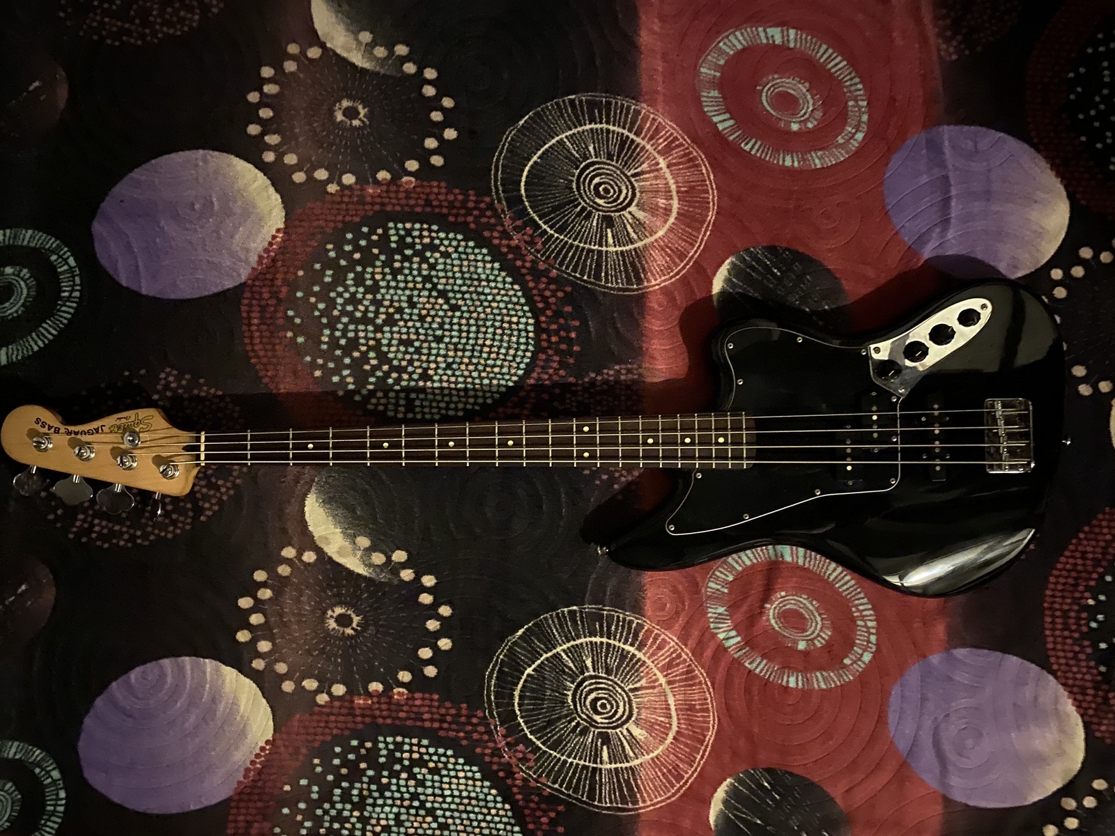 Music Gear Setup by hamzahrendi featuring Squier Jaguar Vintage Modified Special Bass
