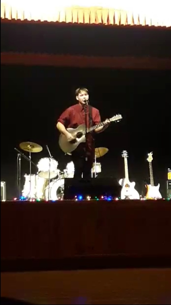 Live Rig by le_renard_roux featuring Tanglewood Crossroads TWCR SFCE Acoustic Guitar