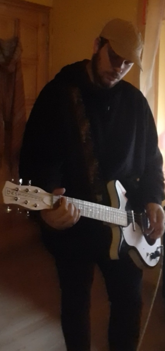 Music Gear Setup by le_renard_roux featuring Danelectro 59 DC