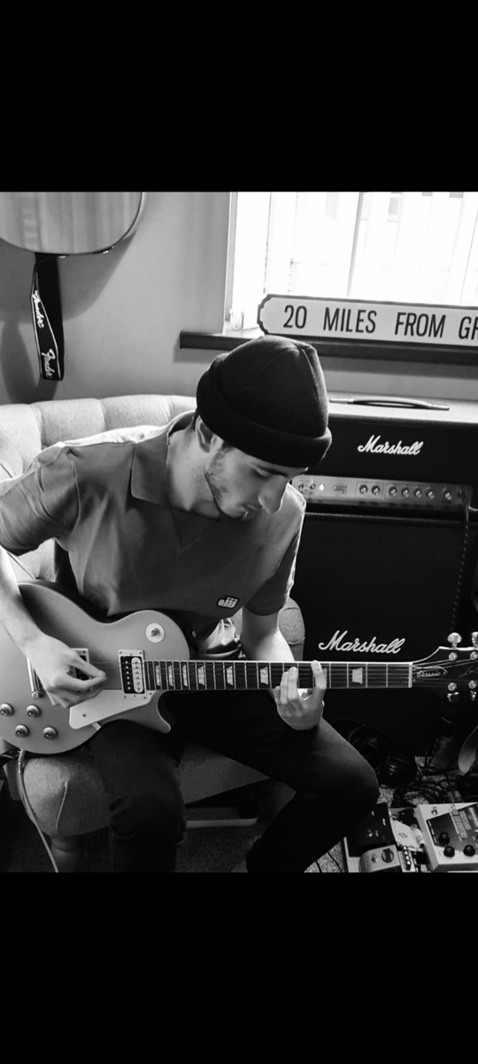 Marshall Studio Setup by harrystephenson featuring Epiphone Les Paul Traditional Pro IV Limited-Edition Electric Guitar, Marshall Origin 50H Head, and marshall code 212 cabinet