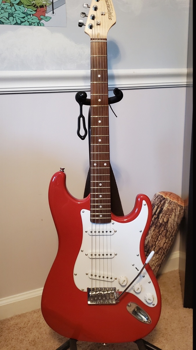 Music Gear Setup by cheesydraws featuring Fender Starcaster Stratocaster