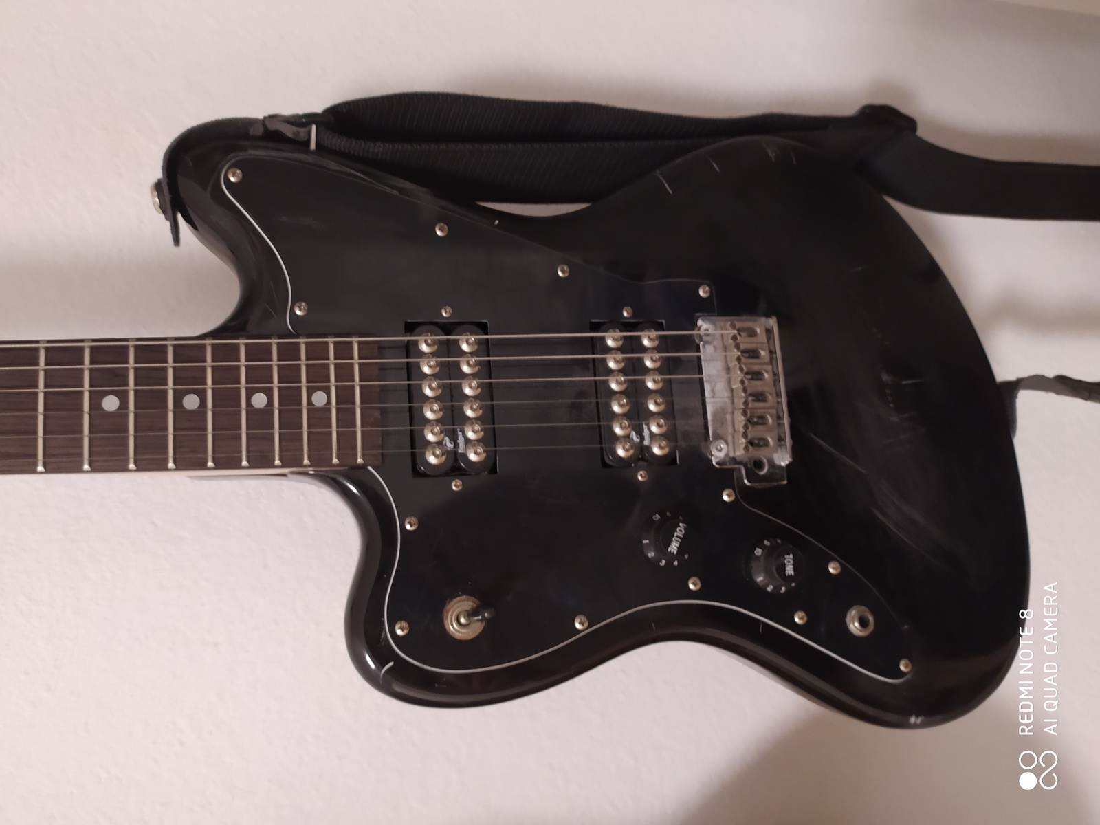 Music Gear Setup by alejandro_alcala featuring Badger Classic Left Handed Electric Guitar