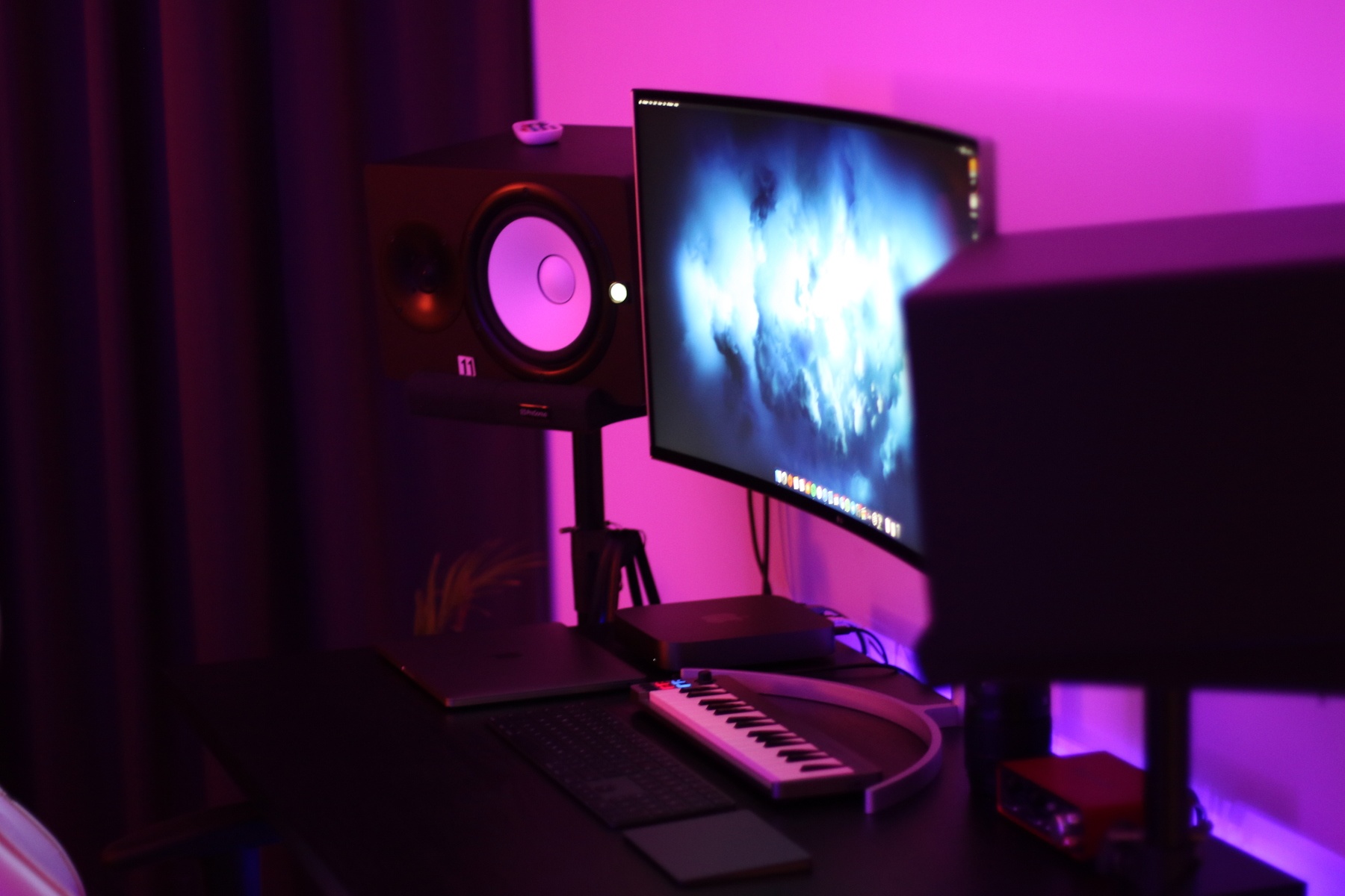 Electronic Studio Setup by ryanccivi featuring LG 38UC99-W 37,5" 21:9 Curved UltraWide QHD+ Monitor, Yamaha HS8, and M-Audio Keystation Mini 32 Ultra-Portable USB MIDI Keyboard Controller and 1 more piece of gear