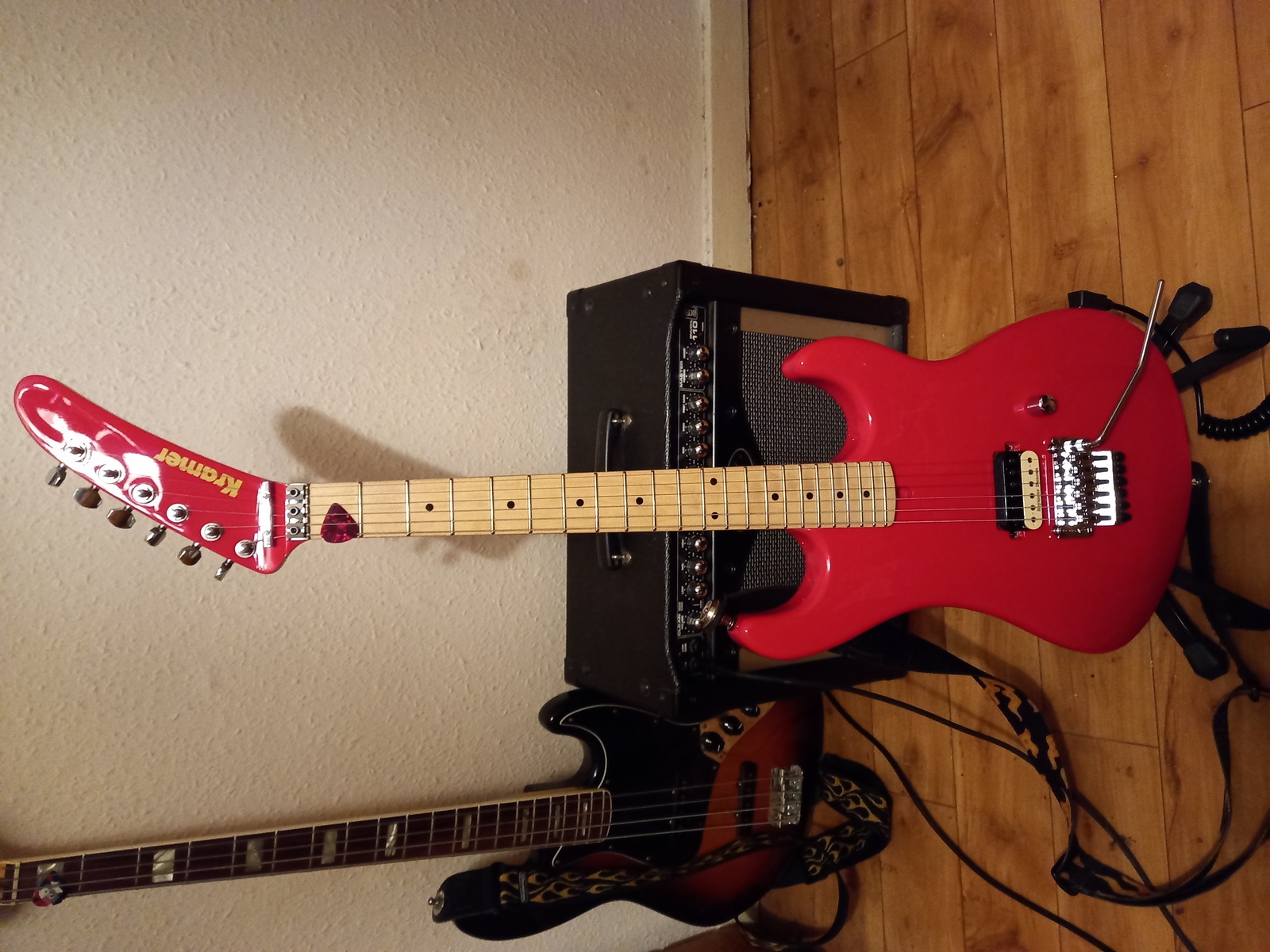 Amp Rig by colin_kimmage featuring Kramer The '84, Peavey Envoy 110 30W Amplifier, and Fender Jazz Bass
