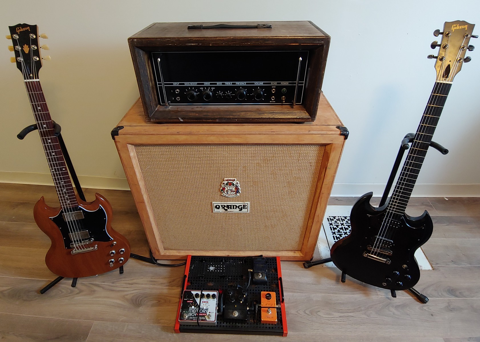 Pedalboard by brett_goodchild featuring Electro-Harmonix Deluxe Memory Boy, MXR MX-101 Phase 90 (Vintage - Script Logo), and Korg PB-1 Pitchblack