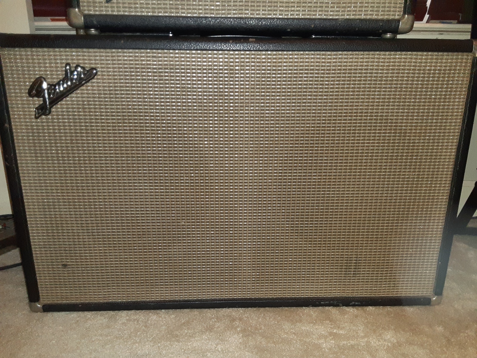 Amp Rig by thaler featuring Fender Bassman 2x12" cabinet