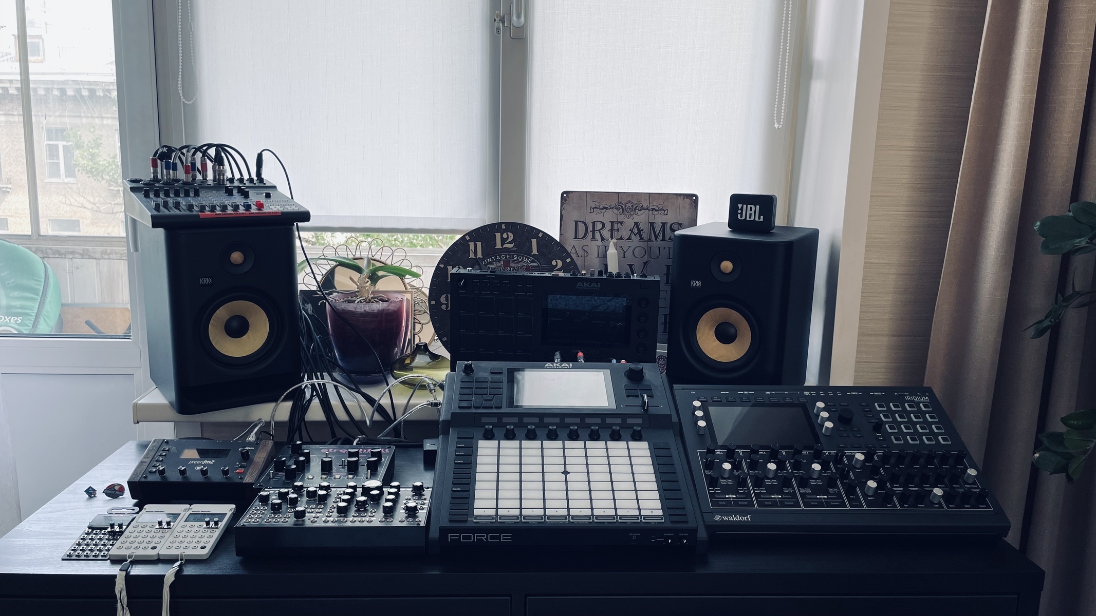 elpako's music gear photo