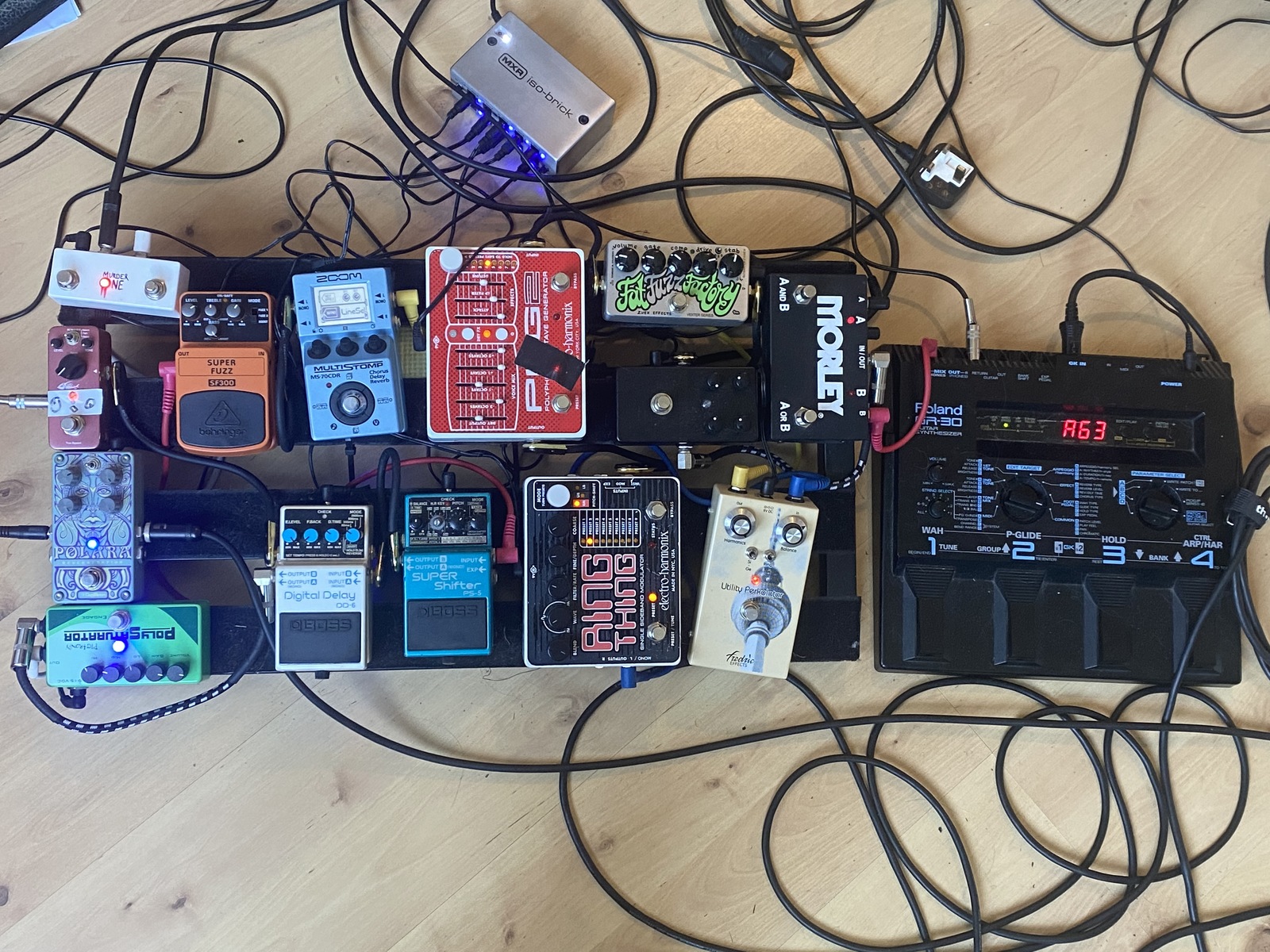Pedalboard by ocl featuring Roland GR-30, Morley ABY Footswitch, and Catalinbread Antichthon and 13 more pieces of gear