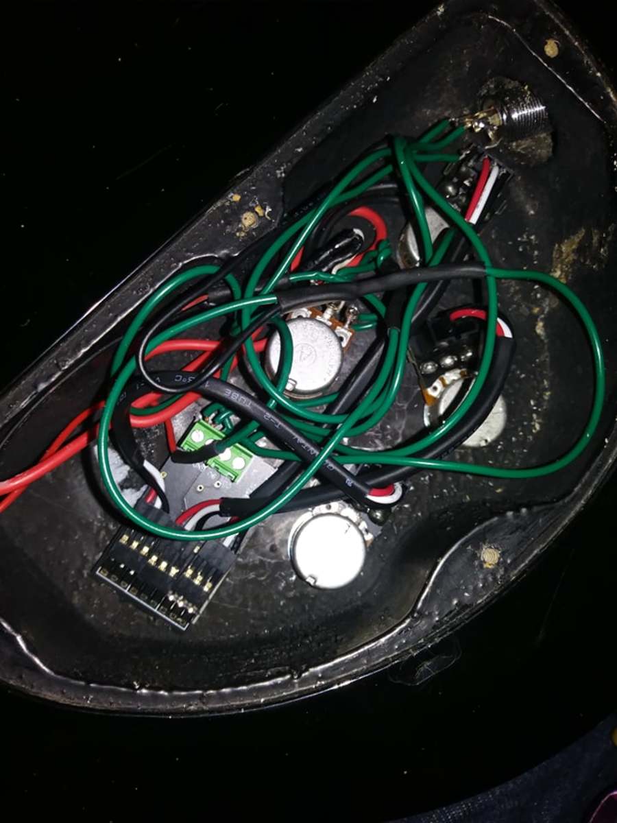 Music Gear Setup by gravitron featuring Darkglass Electronics Tone Capsule
