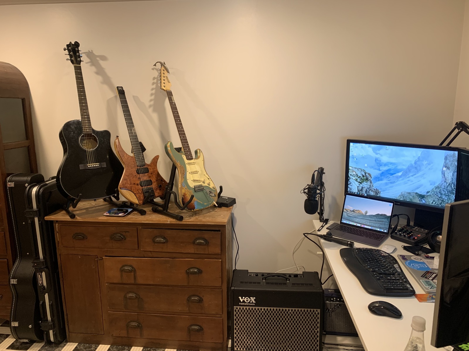 Electronic Studio Setup by sunny_climate featuring Reiver Kompakt 6, Fender CC-60SCE Electro Acoustic Guitar - Black, and Shure SM57 and 1 more piece of gear