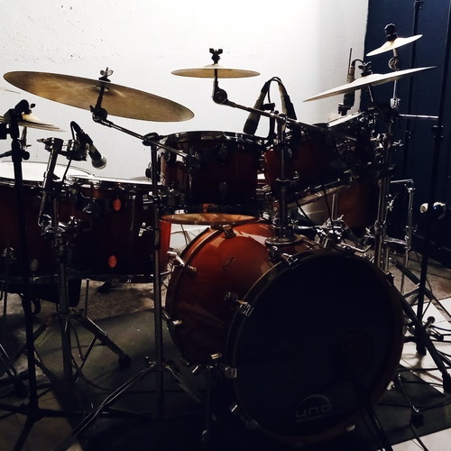 Photo of PDP FXR in a studio and drums