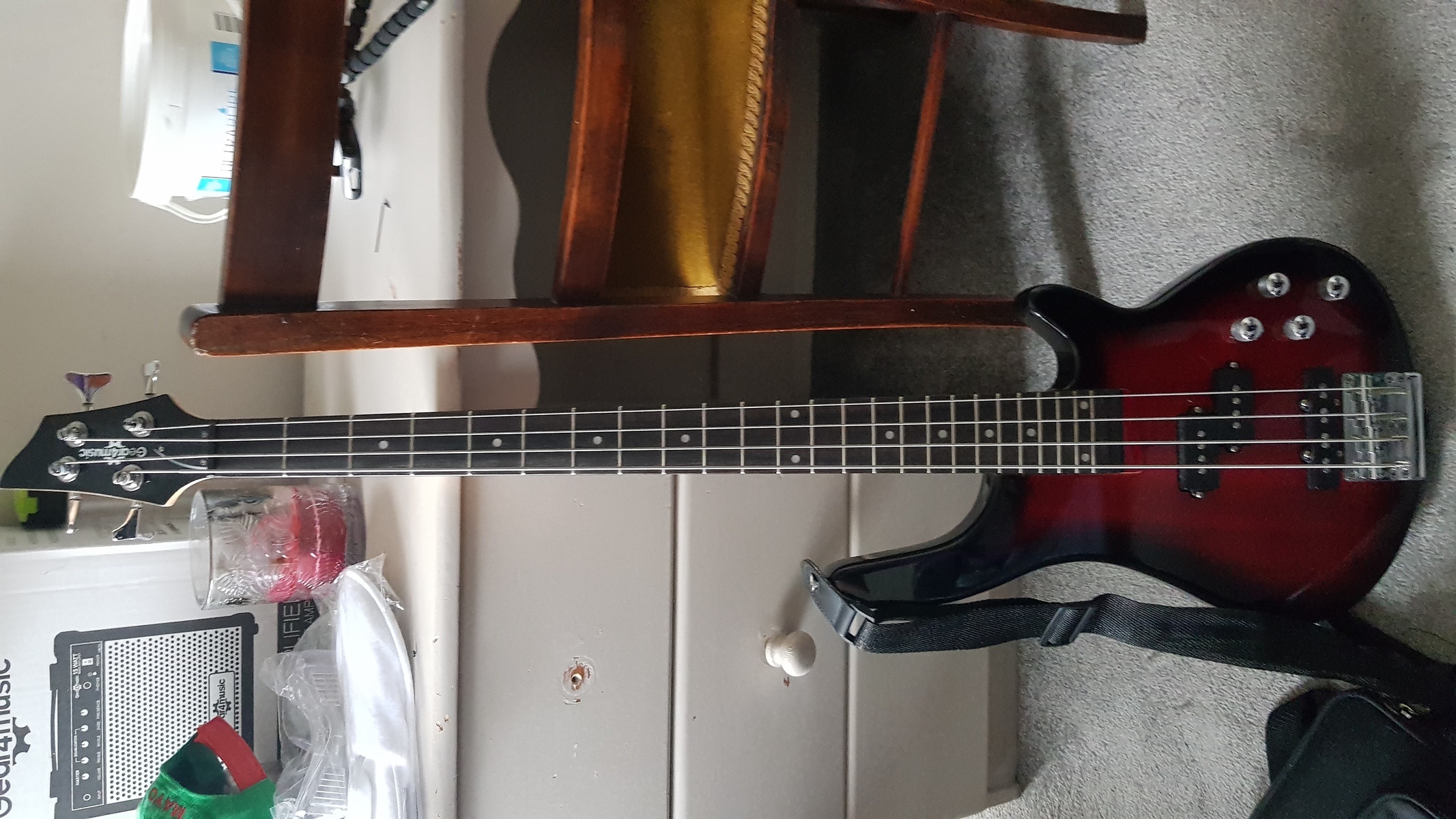 Music Gear Setup by meme_lor featuring Gear4Music Chicago Bass Guitar