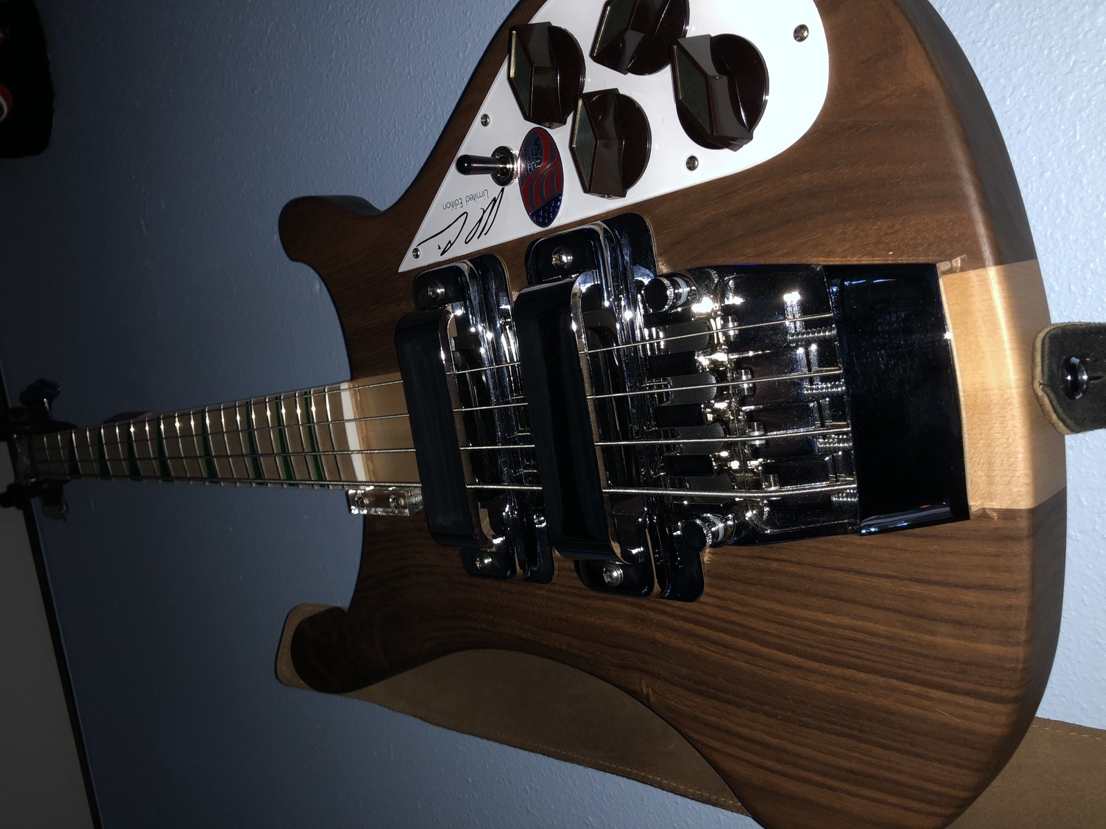 Music Gear Setup by jeff_longo featuring Rickenbacker 4003AC Al Cisneros Signature