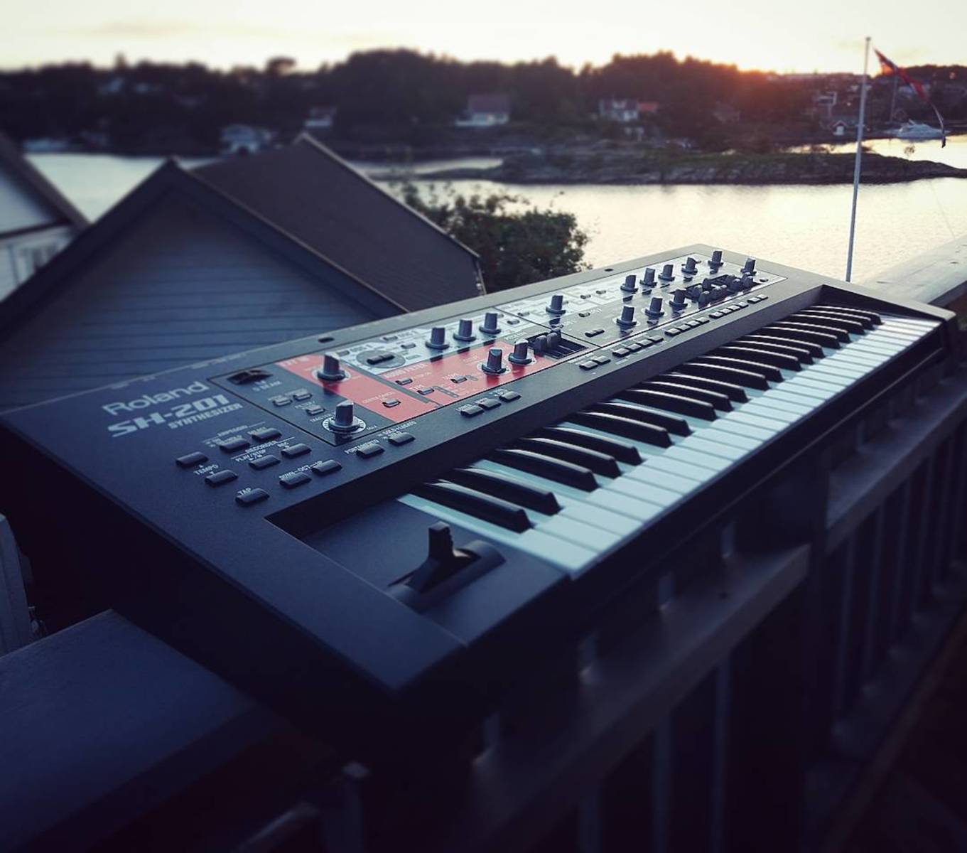Electronic Studio Setup by doktor_plekter featuring Roland SH-201 Synthesizer