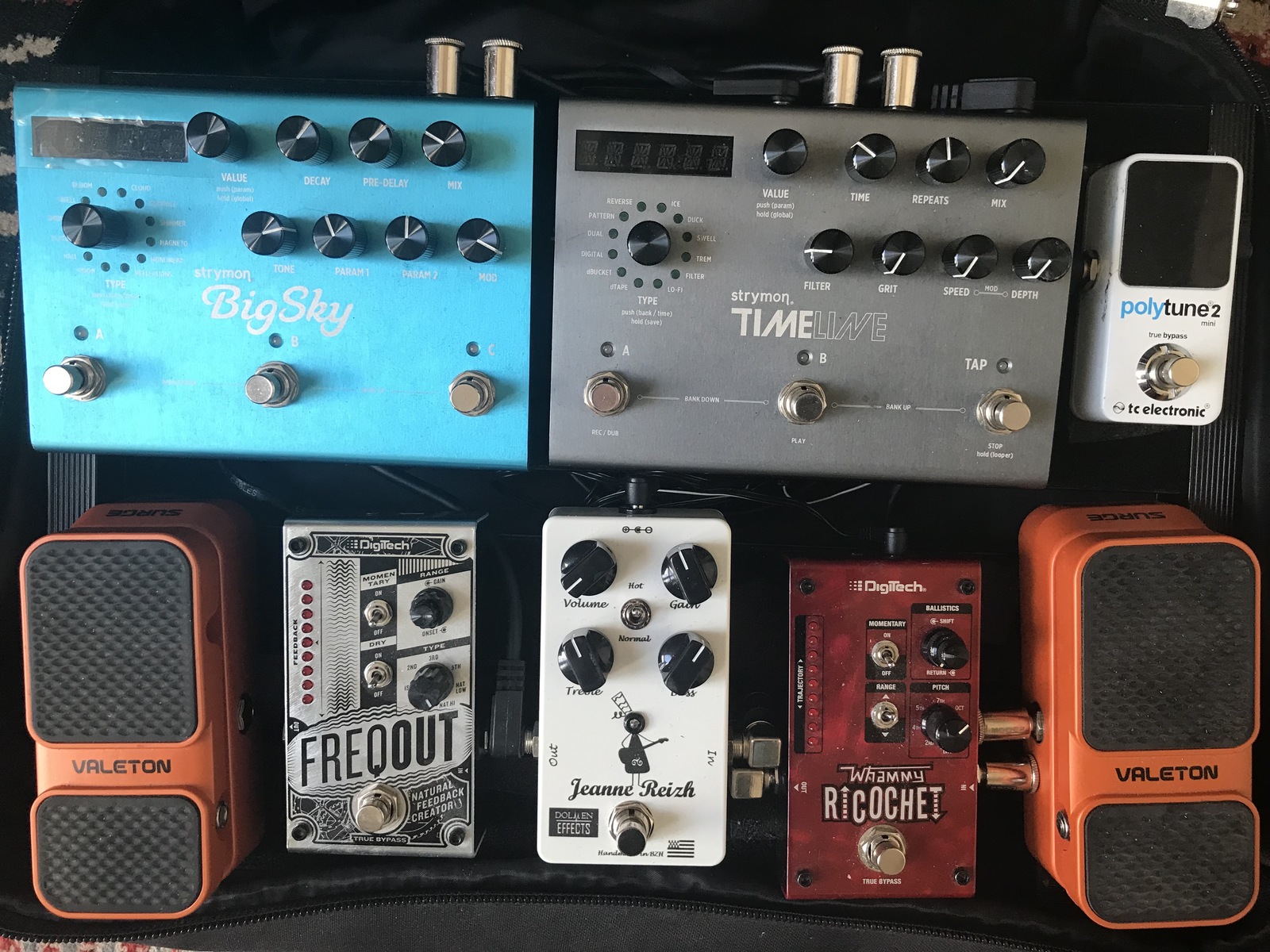 Music Gear Setup by yannick_robert featuring Strymon BigSky, Strymon TimeLine, and DigiTech FreqOut Natural Feedback Creator and 3 more pieces of gear