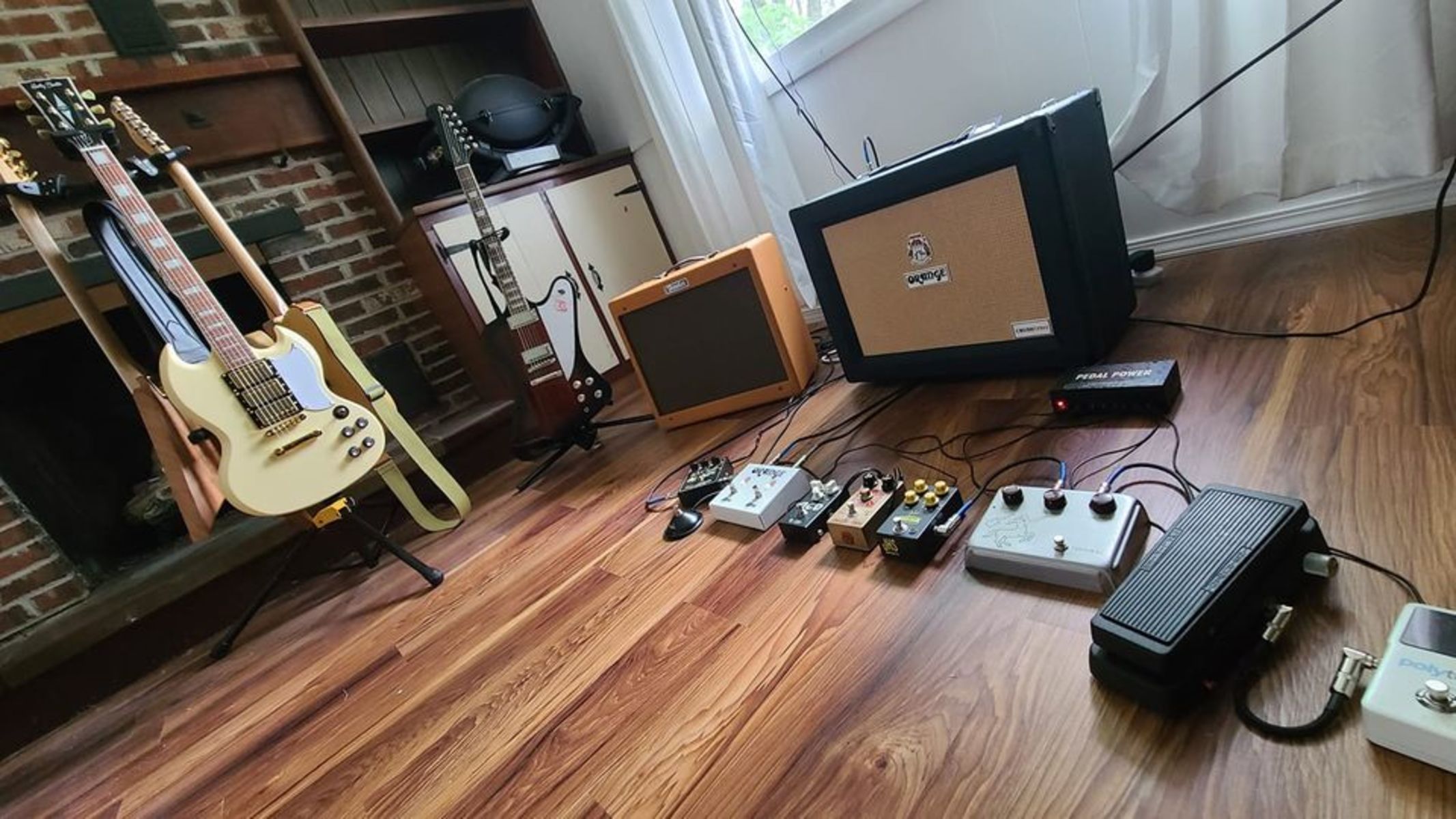 Country Music Gear Setup by cmz8706 featuring Fender Classic Player Baja Telecaster, Harley Benton DC-600 VI Vintage Series, and Jackson Rhoads JS32T FSR Electric Guitar and 4 more pieces of gear