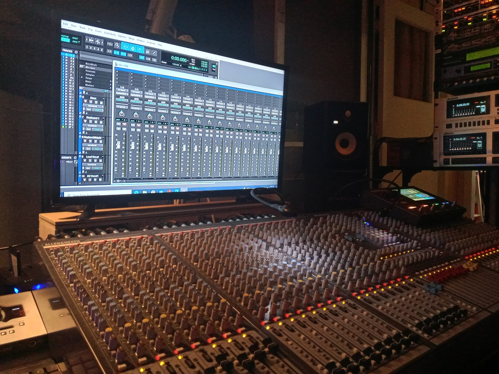 andrew_bello's music gear photo