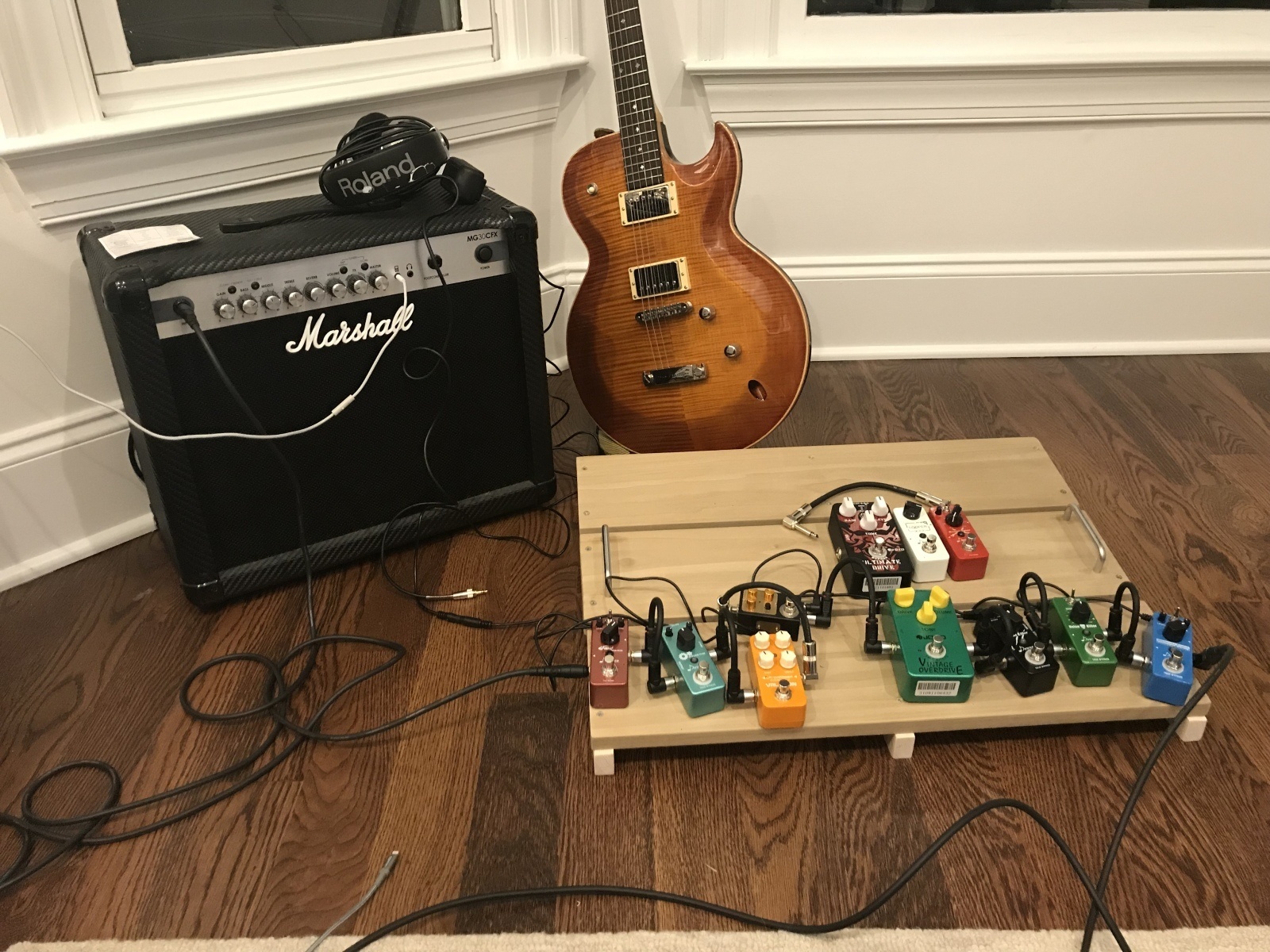 Marshall Pedalboard by tjl28 featuring Zelinsky Zenyatta and Marshall MG30CFX