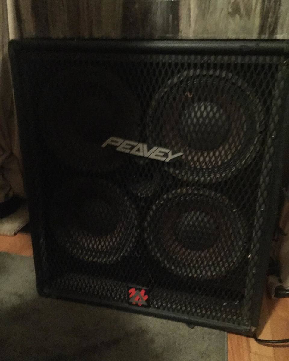 Amp Rig by yeeshee_intertwine featuring Peavey TVX 410
