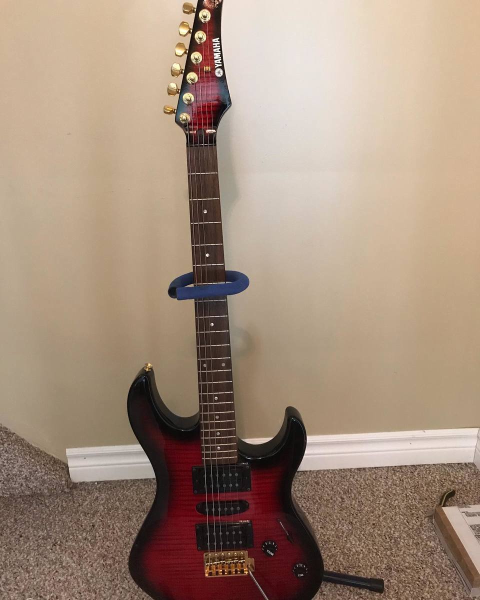 Music Gear Setup by yeeshee_intertwine featuring Yamaha ERG121