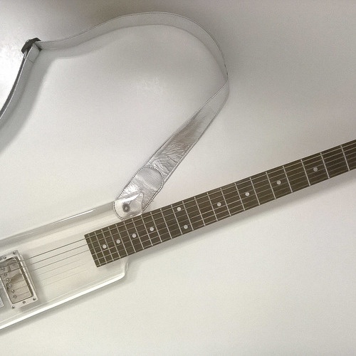 Photo of Wesley Jasper-10 and more gear in a guitar