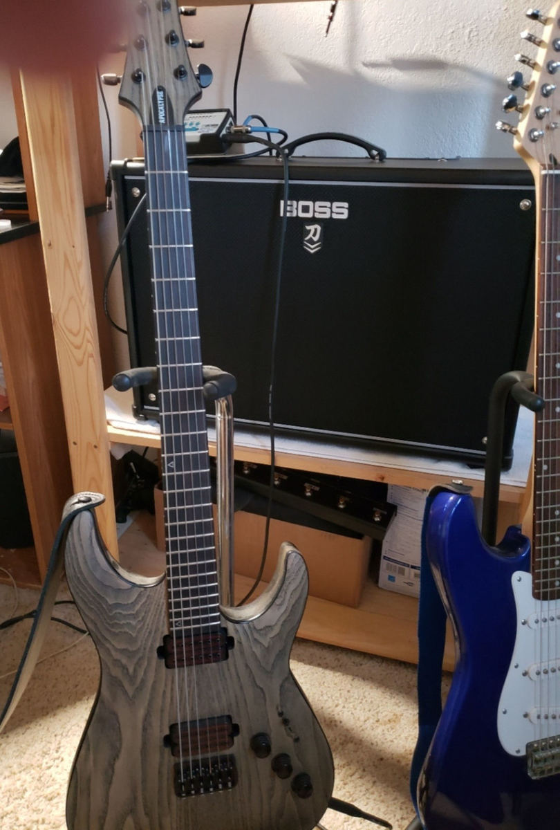 robo_guitar's music gear photo