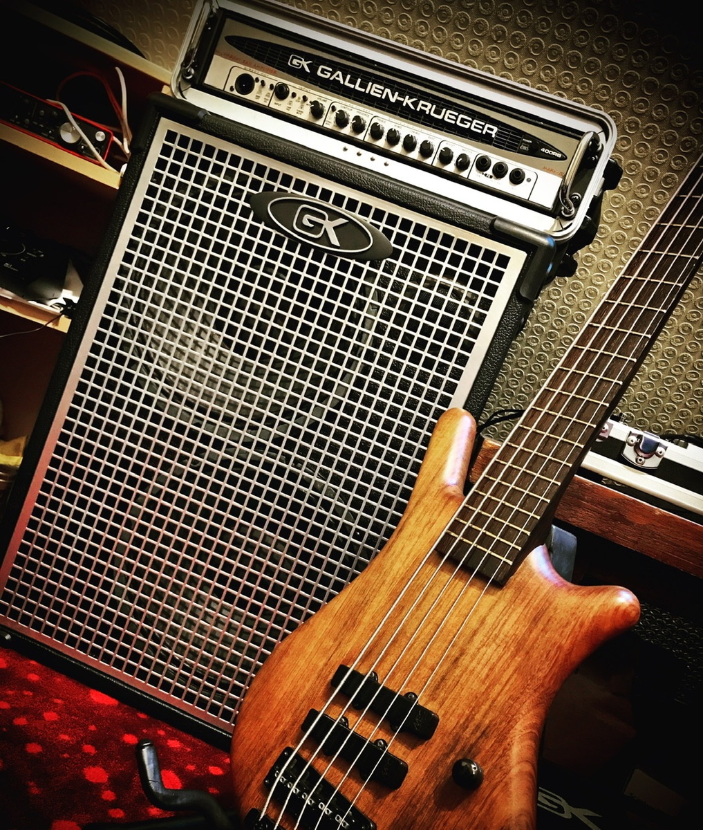 sundae's music gear photo