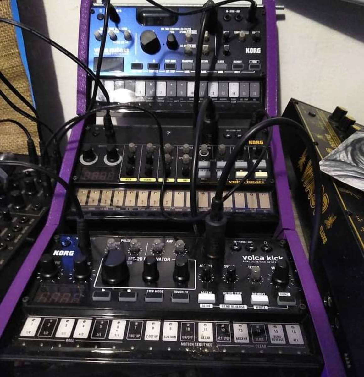 Electronic Studio Setup by junkie_bass_studios featuring Korg Volca Beats, Korg Volca Kick, and Korg Volca Nubass and 2 more pieces of gear