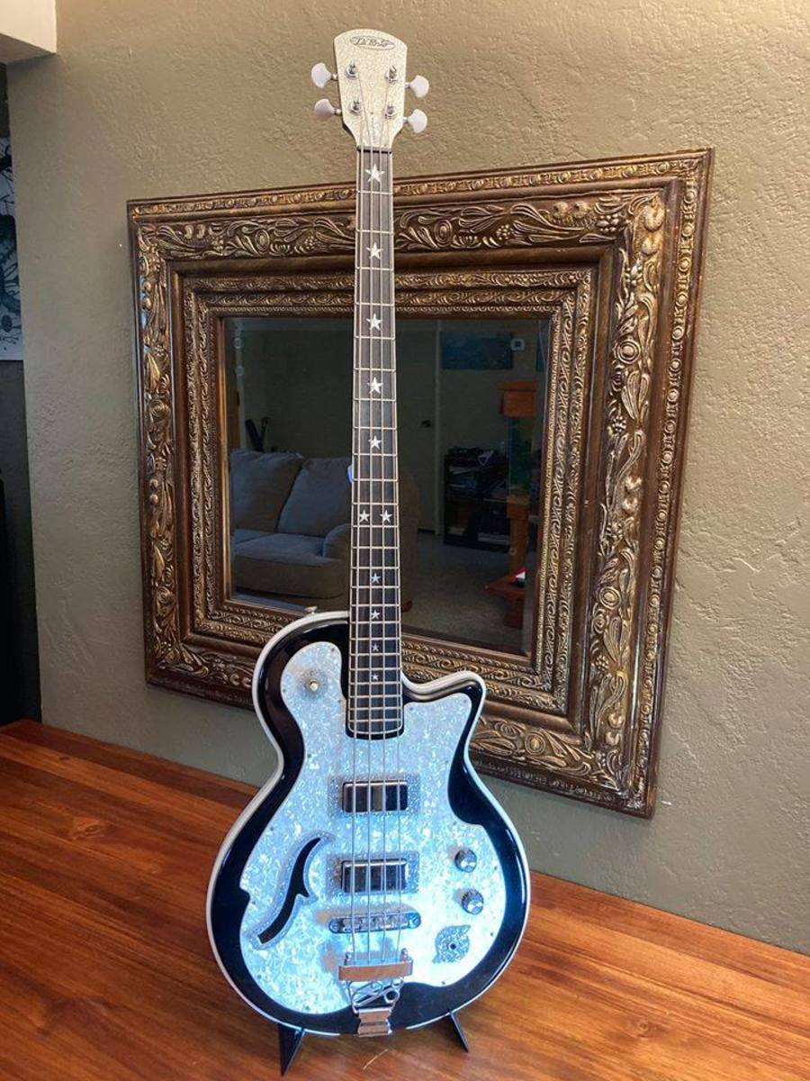 Music Gear Setup by buddha featuring DiPinto Belvedere Deluxe Bass