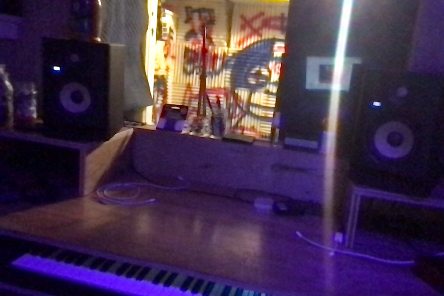 Electronic Studio Setup by wisej2022 featuring Roland JUNO-DS 61 Synthesizer and KRK ROKIT 5 G3 Studio Monitor