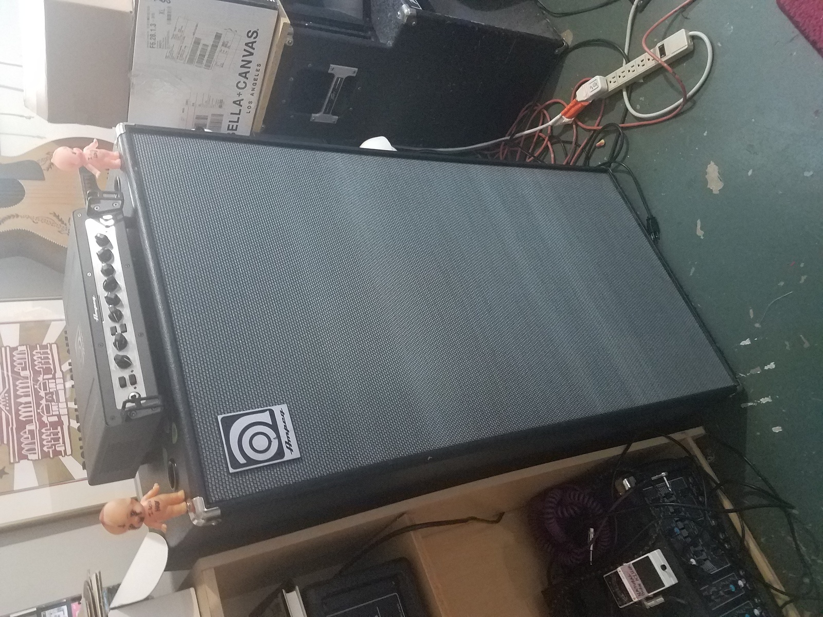 Metal Music Gear Setup by naturalbornvillianess featuring Ampeg SVT-810E 8x10 Bass Cabinet