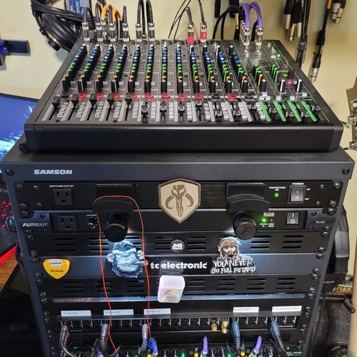 Photo of Mackie PROFX16 and more gear in a studio and DJ