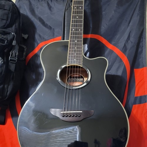 Photo of Yamaha APX500III in a guitar