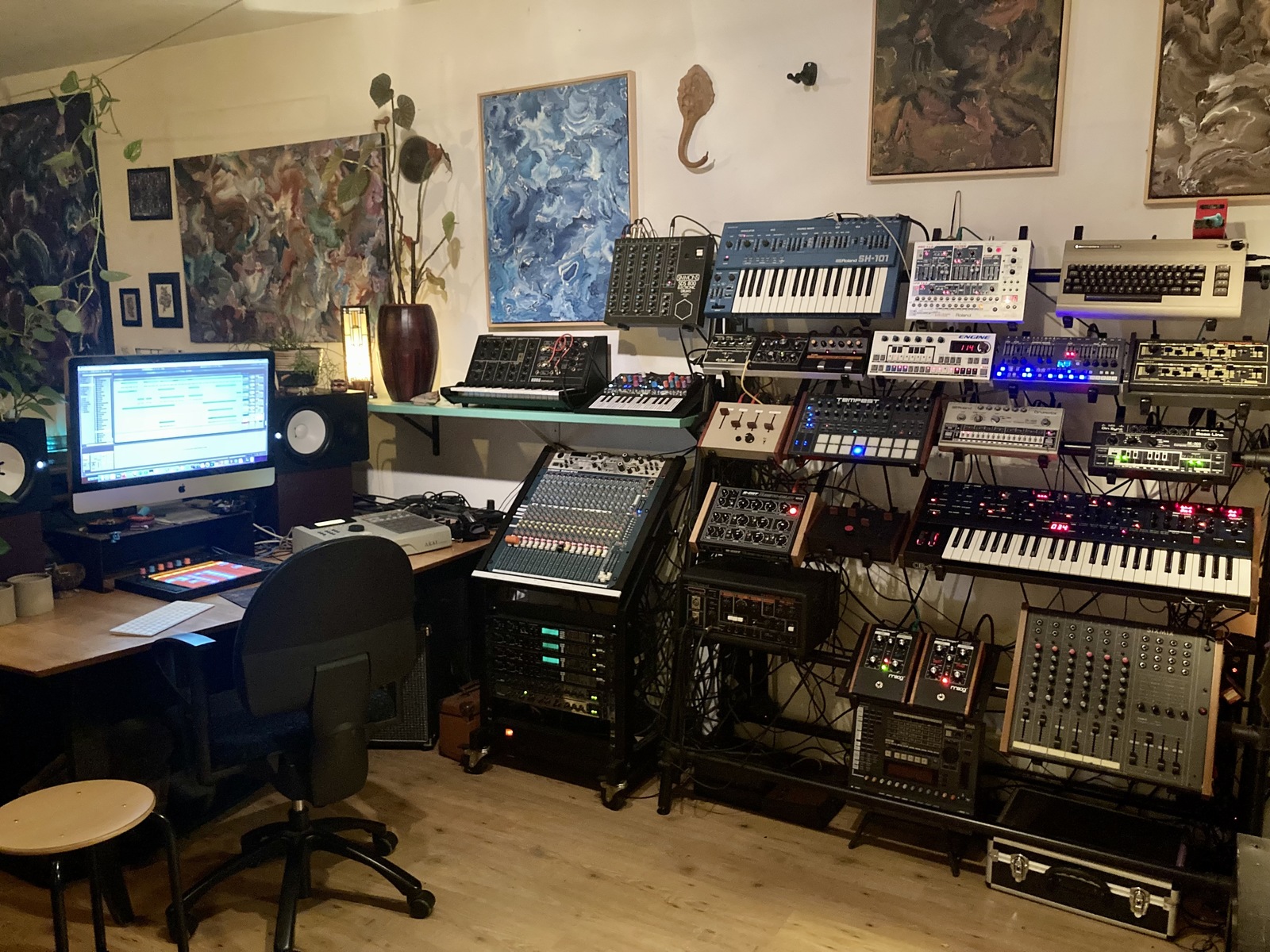 Electronic Studio Setup by mokkamonkey featuring Yamaha HS80M Active Studio Monitor, Ableton Push, and Akai MPC 2000XL and 26 more pieces of gear