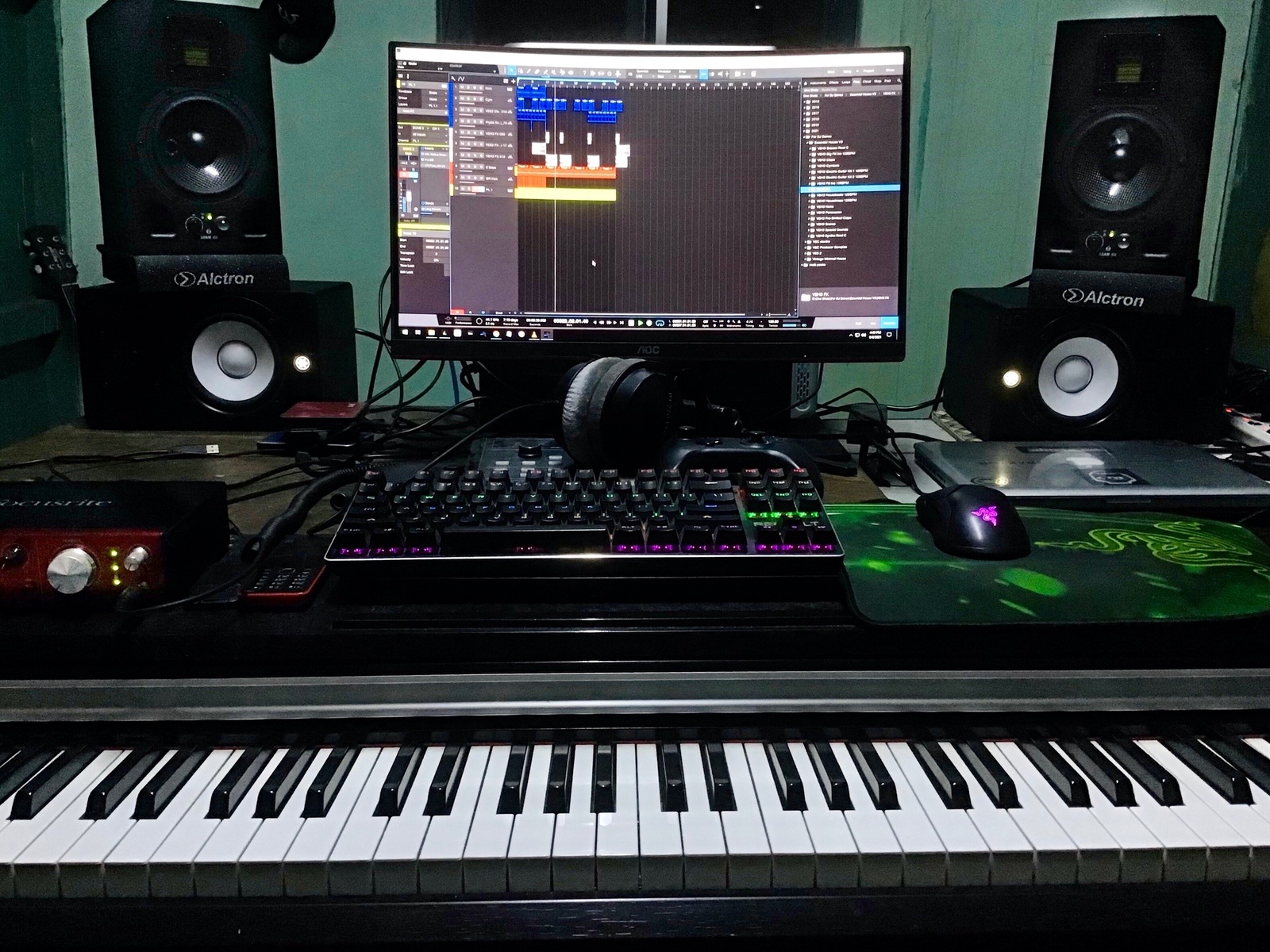 Electronic DJ Setup by rightdbeatz featuring ADAM Audio A5X Powered Studio Monitor, Yamaha HS5, and Focusrite Clarett 2Pre USB 10x4 Audio Interface and 3 more pieces of gear