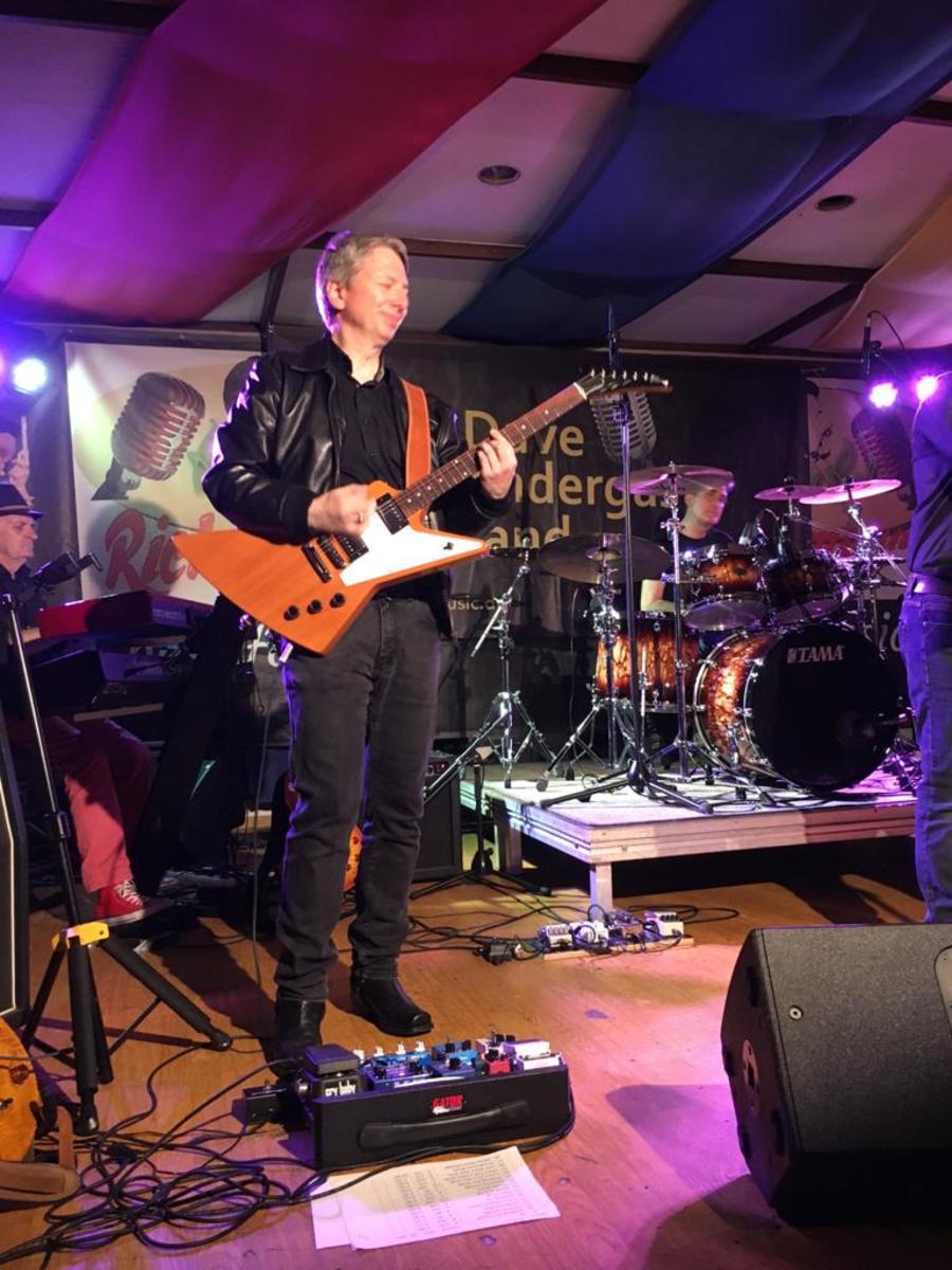 Pedalboard by martin_gotte featuring Gibson Explorer Electric Guitar, Dunlop 535Q Cry Baby Multi-Wah, and Fulltone Full-Drive2 Mosfet and 7 more pieces of gear