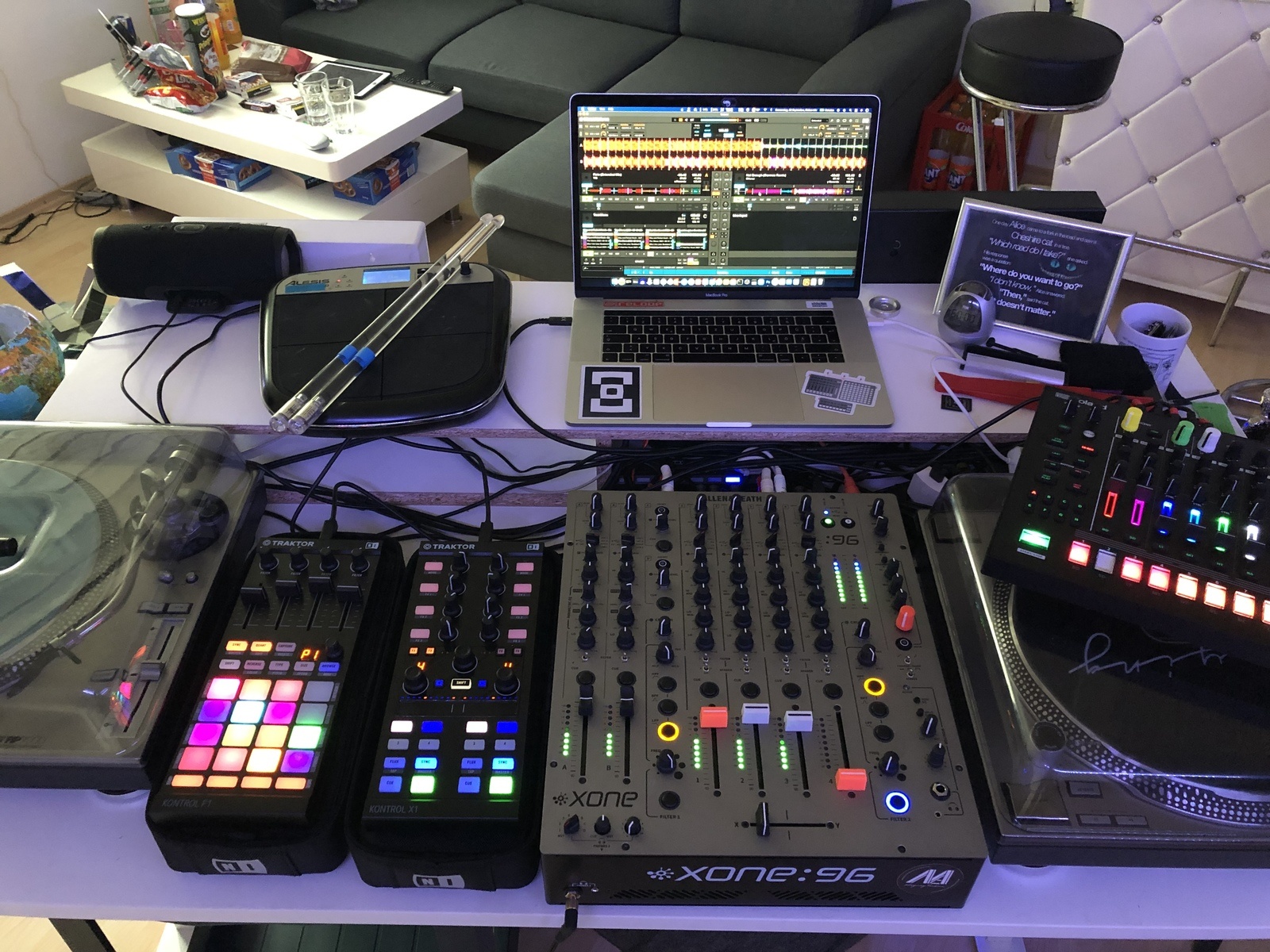 Electronic DJ Setup by manu_hibe featuring Allen & Heath Xone:96, Native Instruments Traktor Kontrol F1 DJ Controller, and Reloop RP-7000 and 4 more pieces of gear