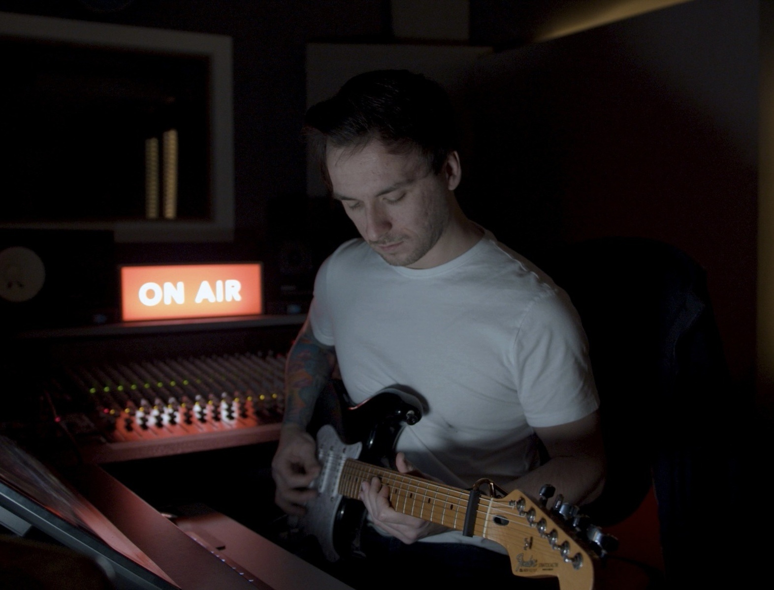 Electronic Studio Setup by alexhalford featuring Fender Stratocaster Electric Guitar
