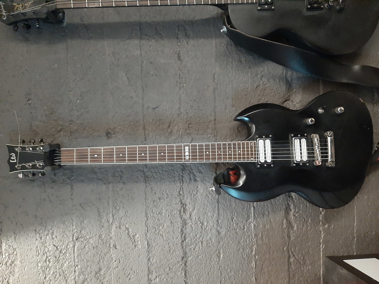 Music Gear Setup by tervonen featuring LTD ESP Viper-400 Baritone
