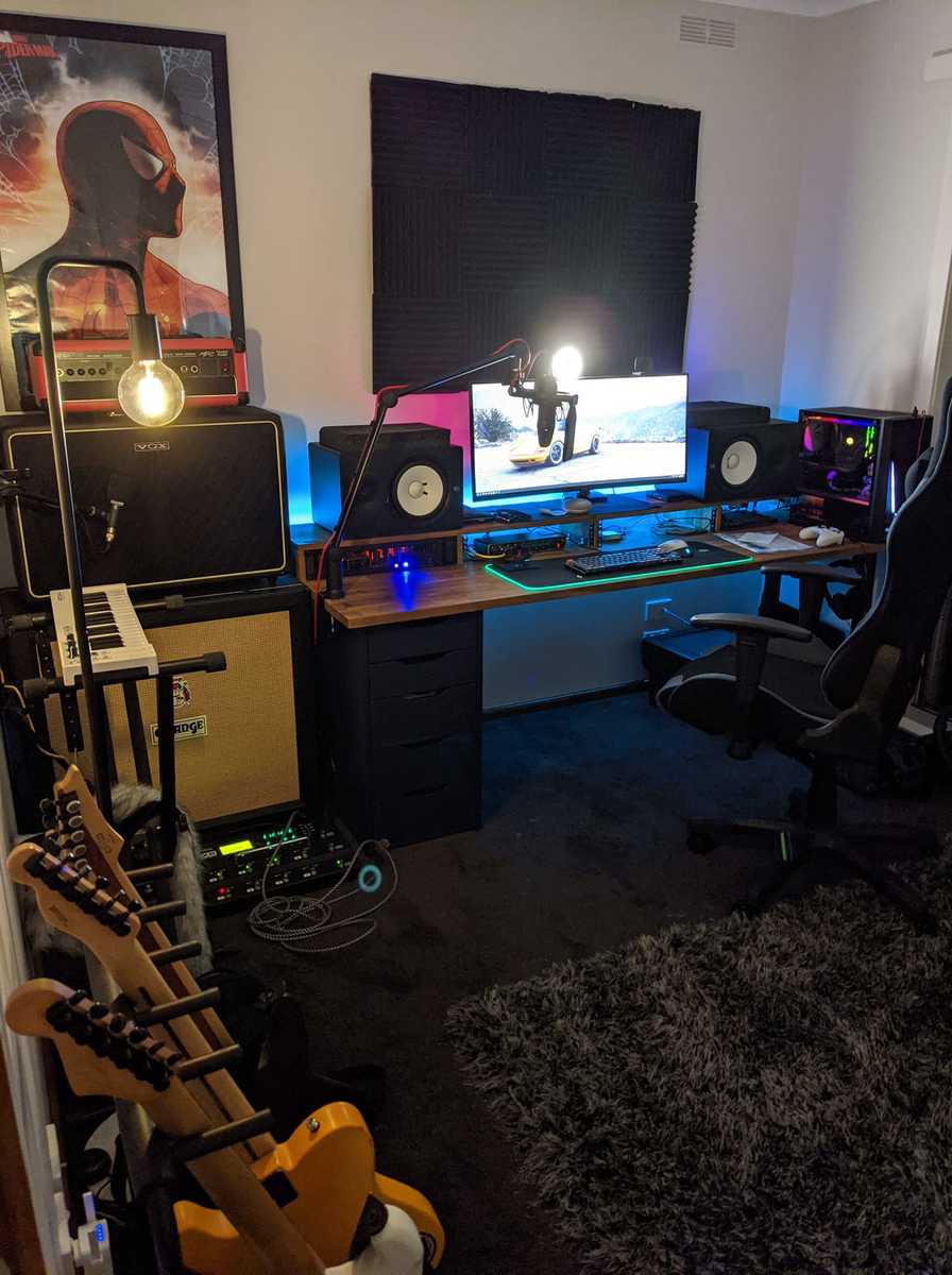 Metal Amp Rig by samgraffeo featuring Yamaha HS80M Active Studio Monitor, Arturia Keystep, and Orange PPC412 Guitar Speaker Cabinet and 4 more pieces of gear