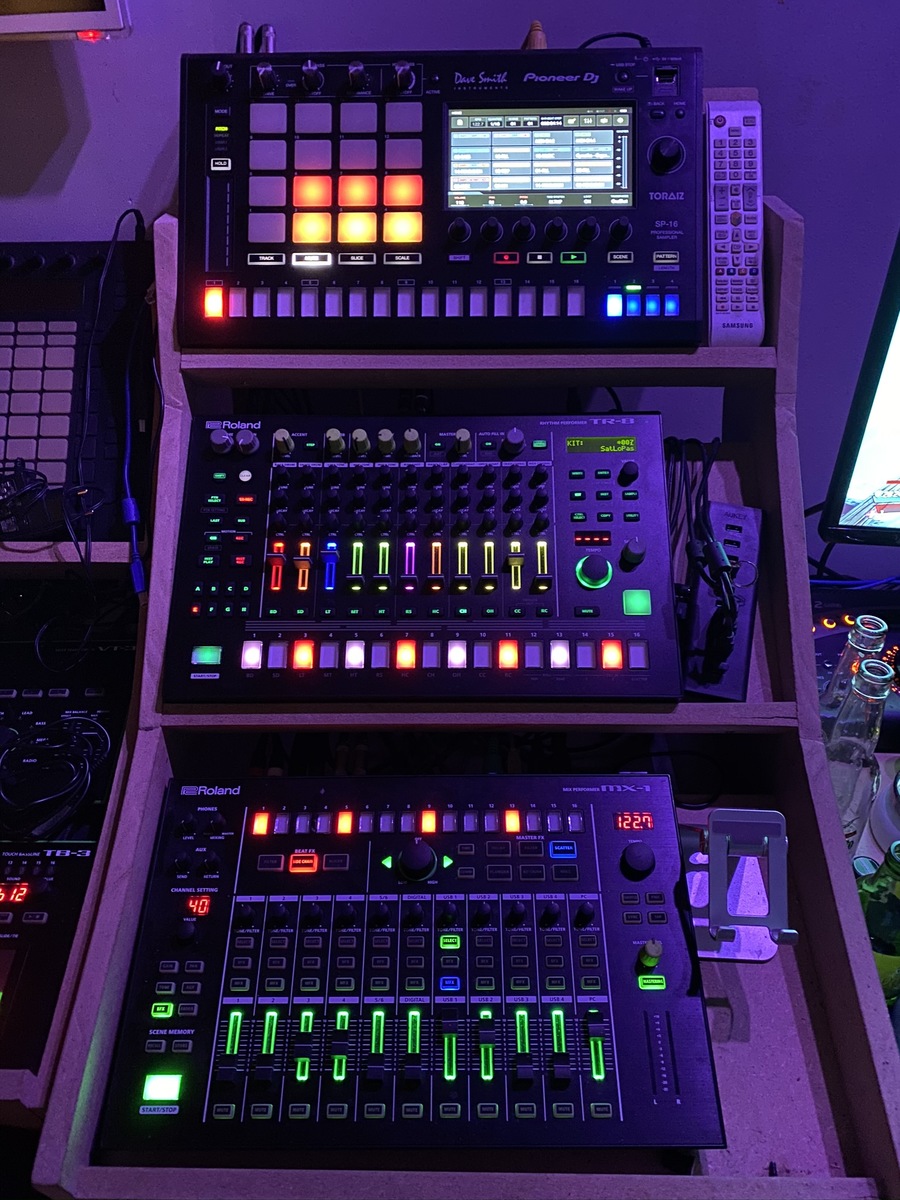Electronic DJ Setup by groovegsus featuring Roland AIRA MX-1, Roland AIRA TR-8S, and Pioneer Toraiz SP-16 Sampler